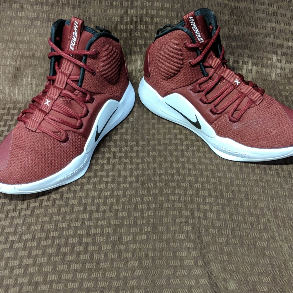 Nike Hyperdunk - Picture 10 of 12